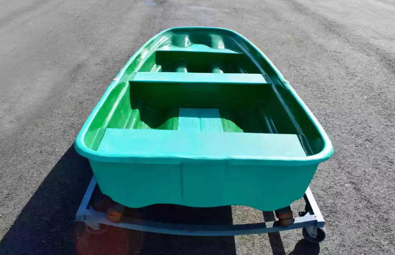 Стеклопластиковая лодка Старт (тримаран) в Златоусте