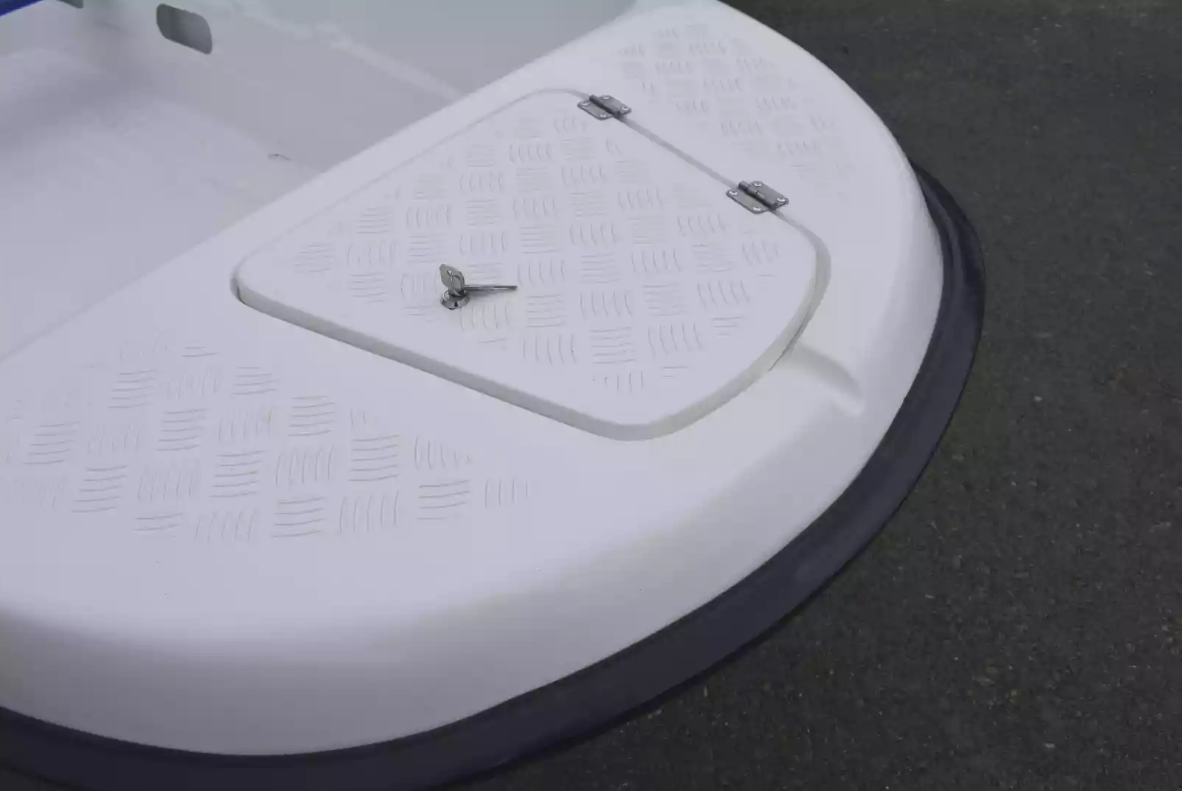 Стеклопластиковая лодка Пингвин New (тримаран) в Златоусте