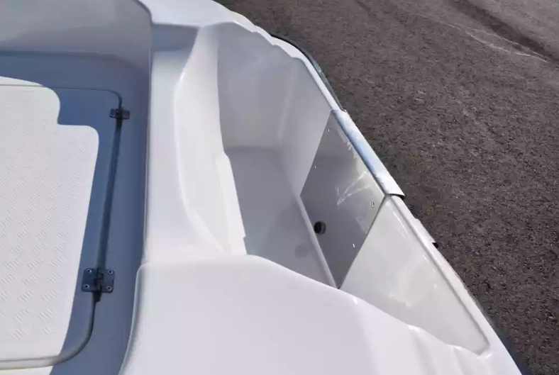 Стеклопластиковая лодка Пингвин (тримаран) в Златоусте