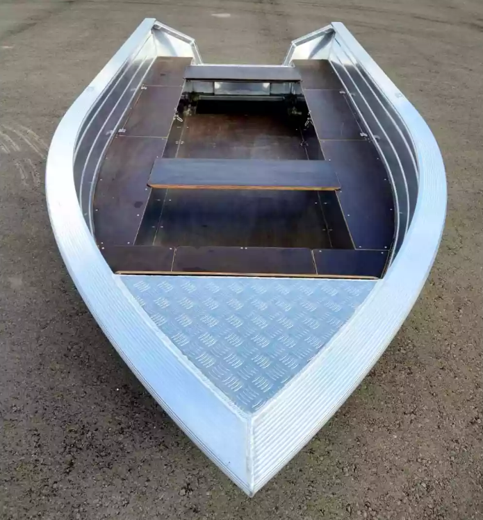 Алюминиевая лодка Неман-400 в Златоусте