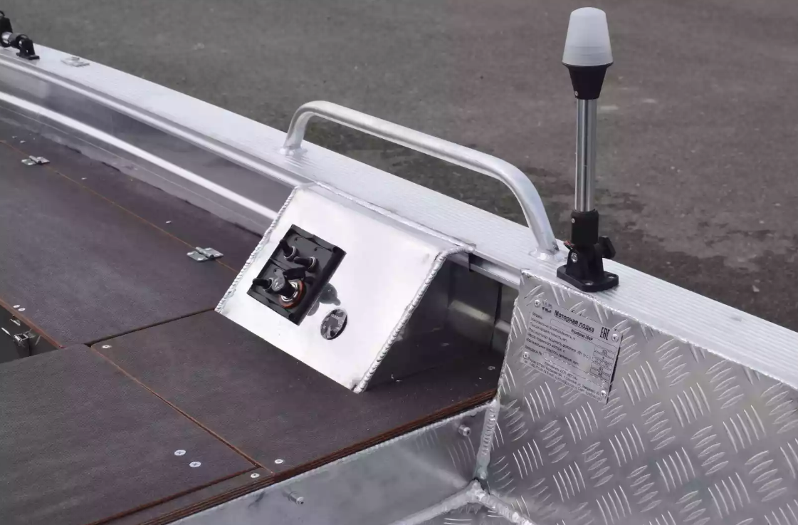 Алюминиевая лодка Wyatboat-390РМ в Златоусте