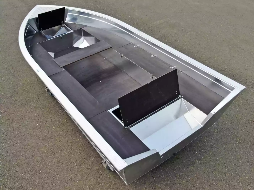 Алюминиевая лодка  Неман-420 в Златоусте