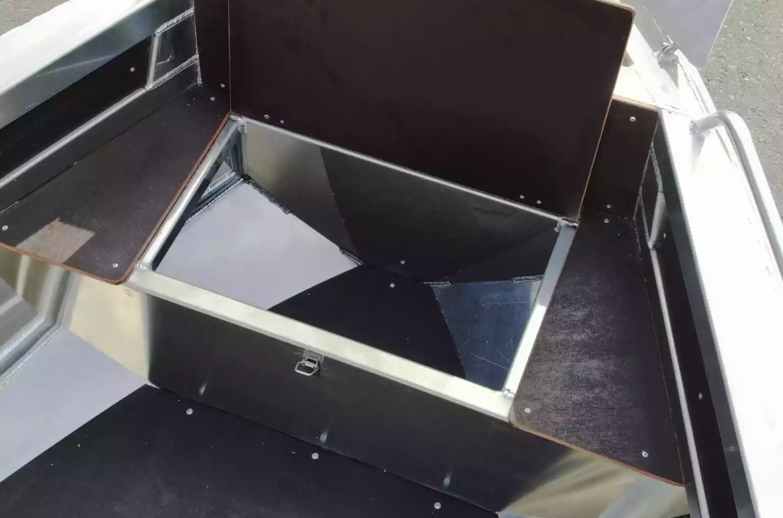 Алюминиевая лодка  Неман-480 Р в Златоусте