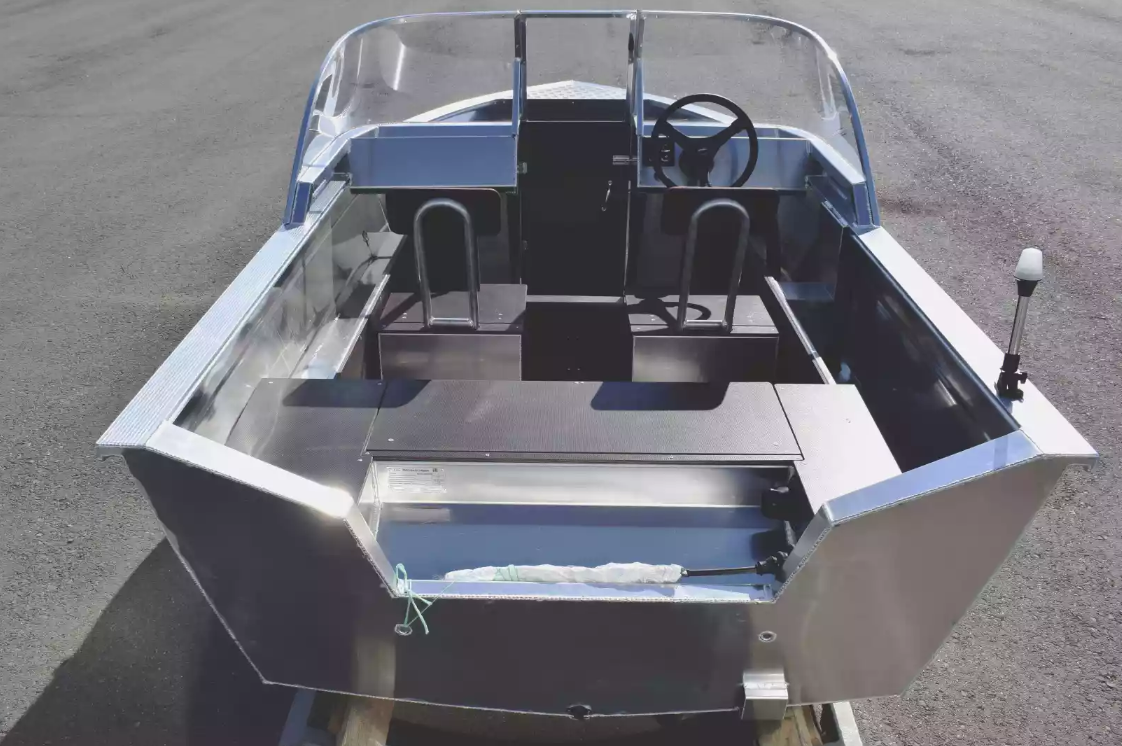 Алюминиевая лодка  Неман-400 DCM в Златоусте