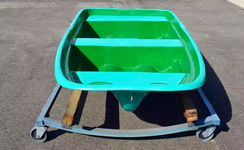 Стеклопластиковая лодка Старт (тримаран) в Златоусте