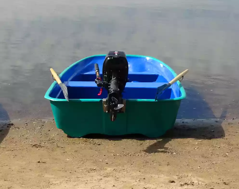 Стеклопластиковая лодка Старт (тримаран) в Златоусте