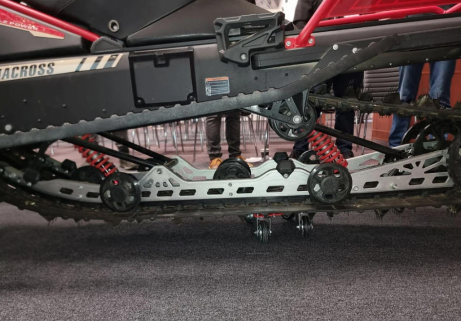 Снегоход AODES Siberiacross 1000 SWT 600mm LCD 6.8 в Златоусте