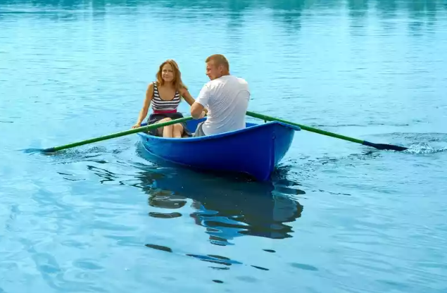 Стеклопластиковая лодка Дельфин в Златоусте