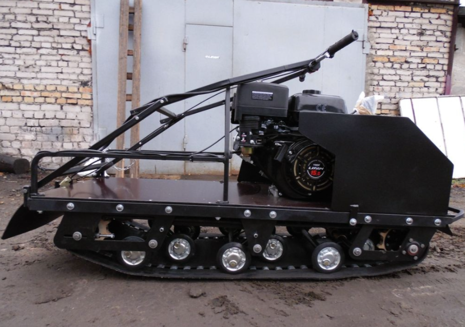 Мотобуксировщик AhtaR Зима 15 л/с с вариатором в Златоусте