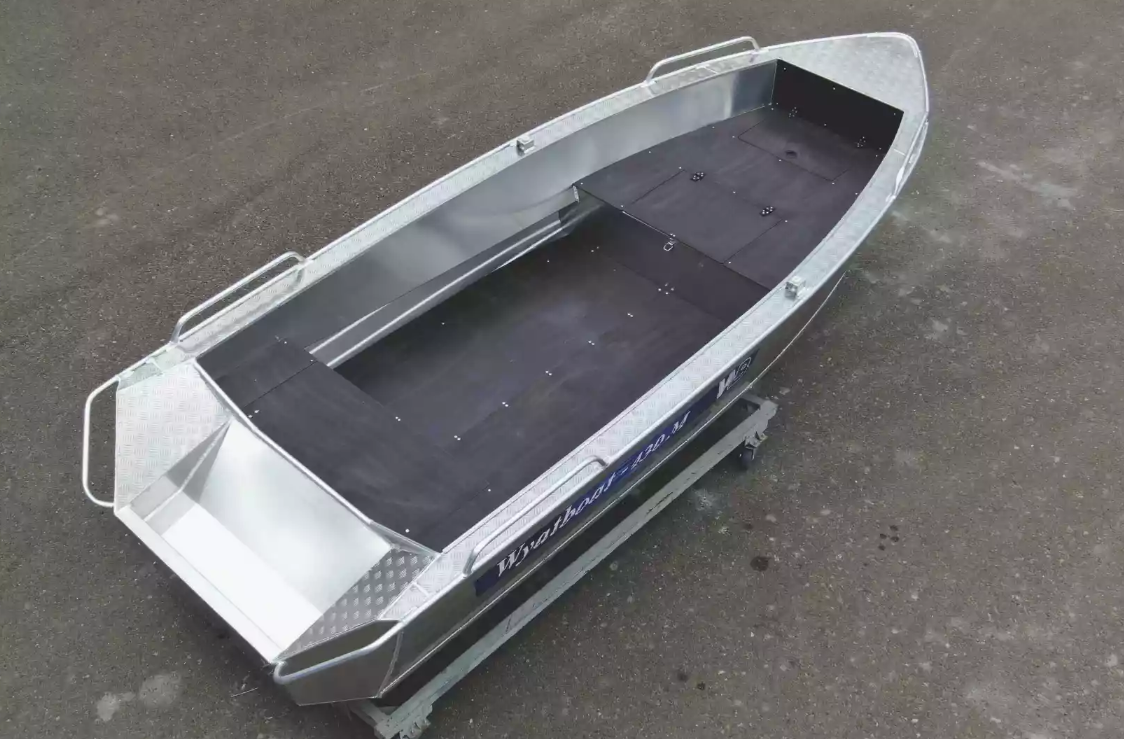 Алюминиевая лодка  Wyatboat-430М FISH в Златоусте