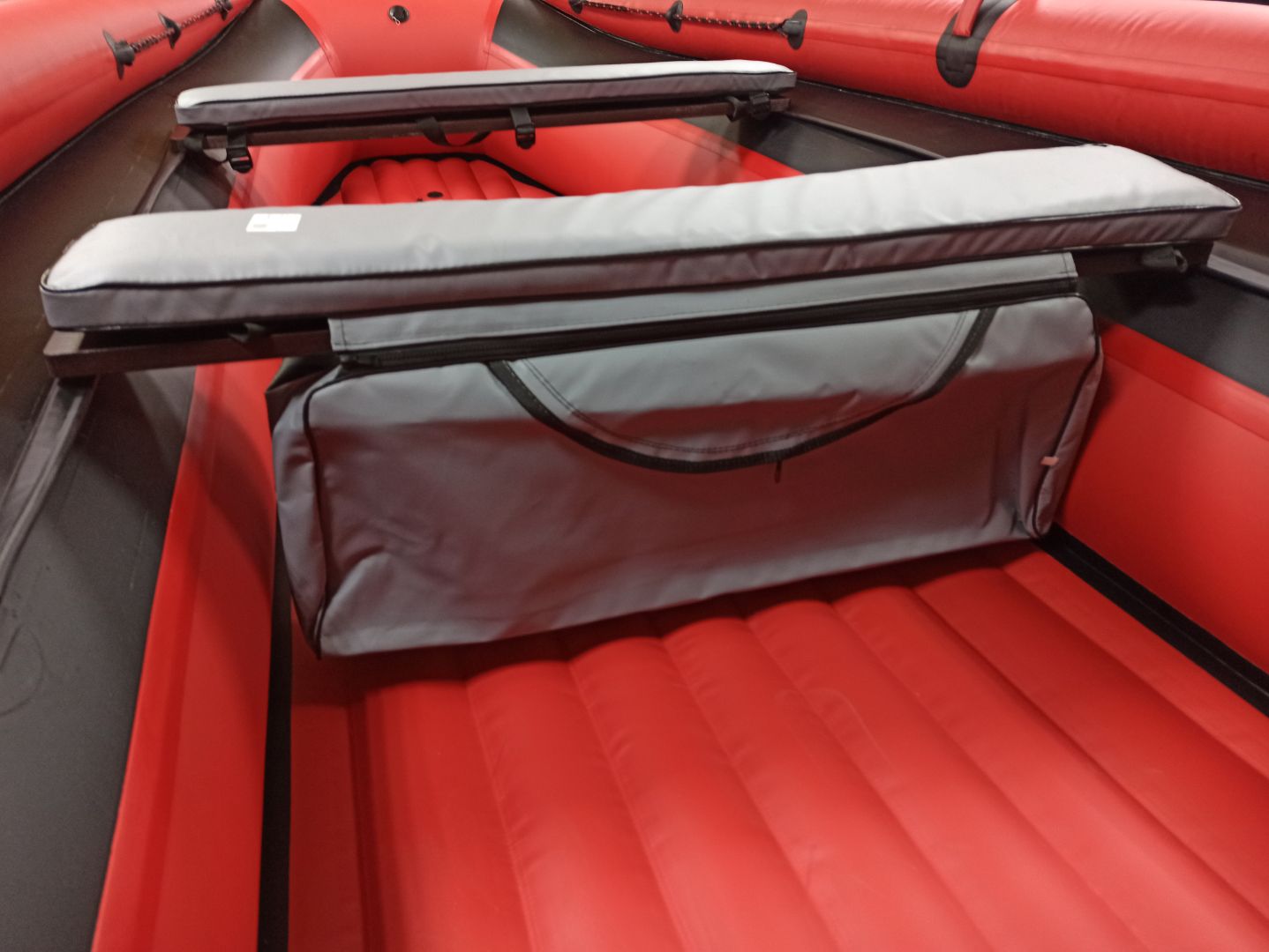 КОМПЛЕКТ МЯГКИХ НАКЛАДОК С СУМКОЙ ДЛЯ ЛОДОК 90Х20 СЕРЫЙ в Златоусте