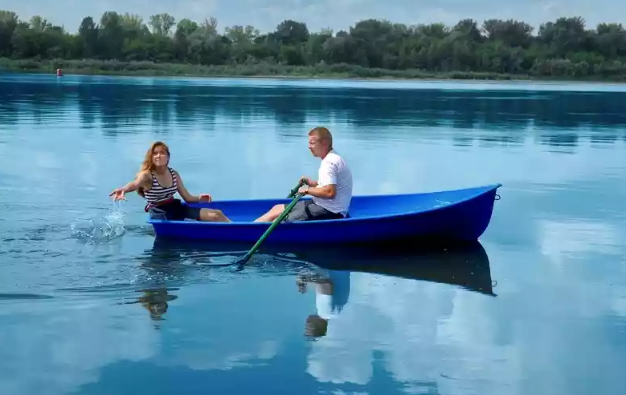 Стеклопластиковая лодка Дельфин в Златоусте