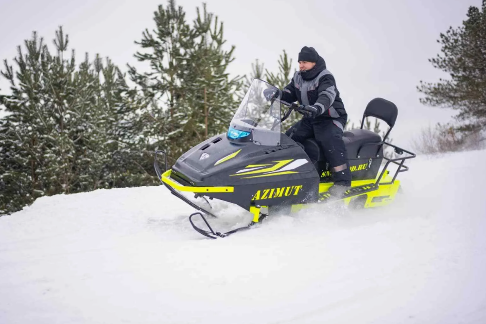 Миниснегоход Бурлак Азимут 24 л.с. , эл.запуск, реверс, тормоз гидравл, капот черный в Златоусте