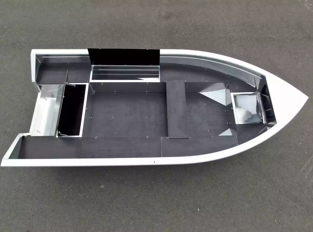 Алюминиевая лодка  Неман-420 в Златоусте