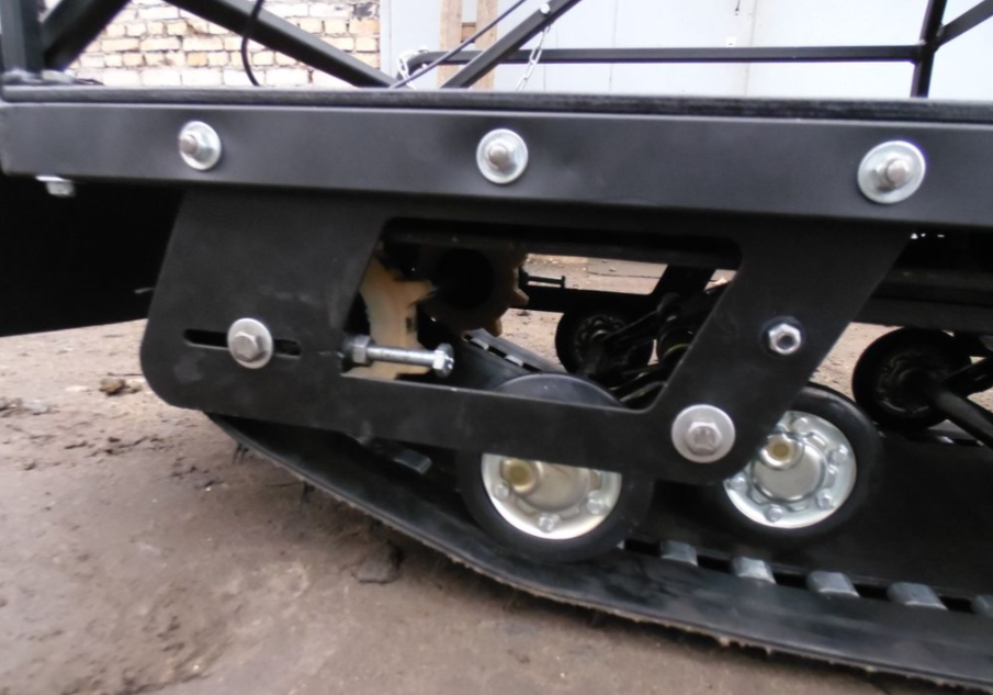 Мотобуксировщик AhtaR Зима 15 л/с с вариатором в Златоусте