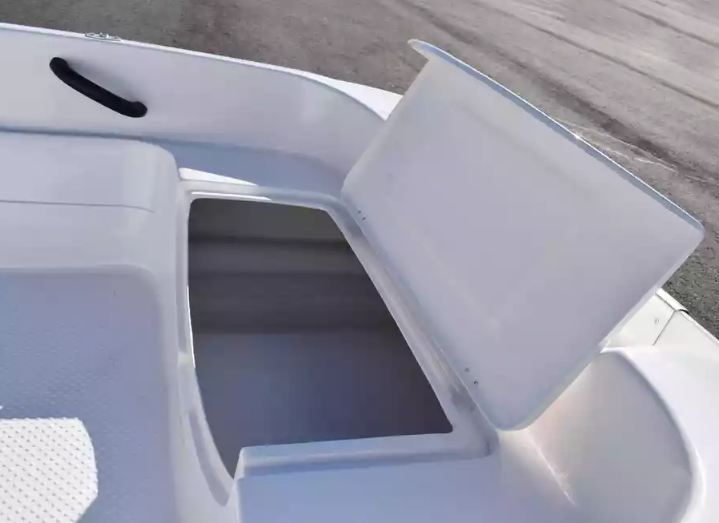 Стеклопластиковая лодка Пингвин (тримаран) в Златоусте