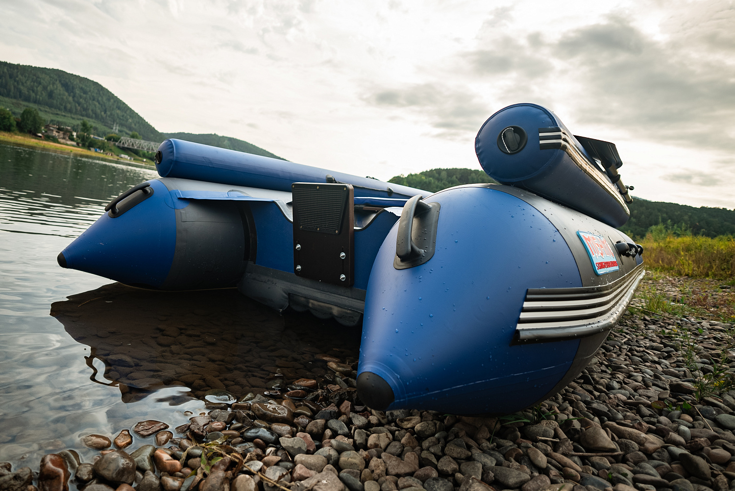 Лодка MISHIMO RIVER FJET PRO 430  под водомет в Златоусте