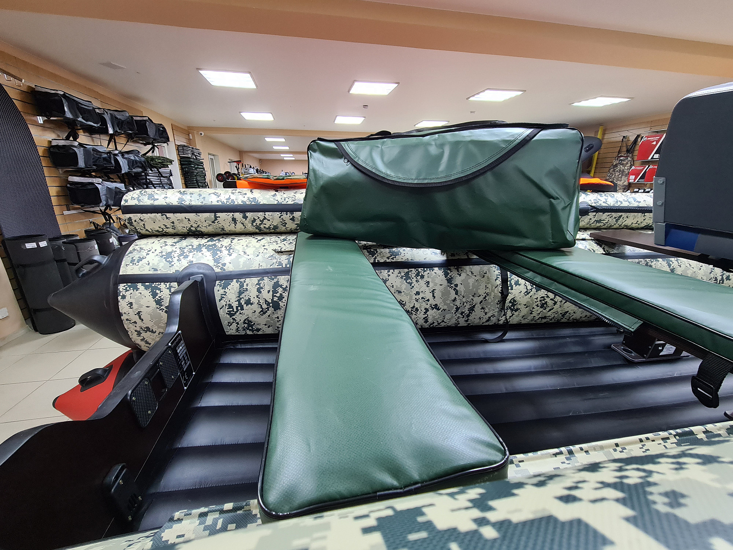 КОМПЛЕКТ МЯГКИХ НАКЛАДОК С СУМКОЙ ДЛЯ ЛОДОК 80Х20 ЗЕЛЕНЫЙ в Златоусте