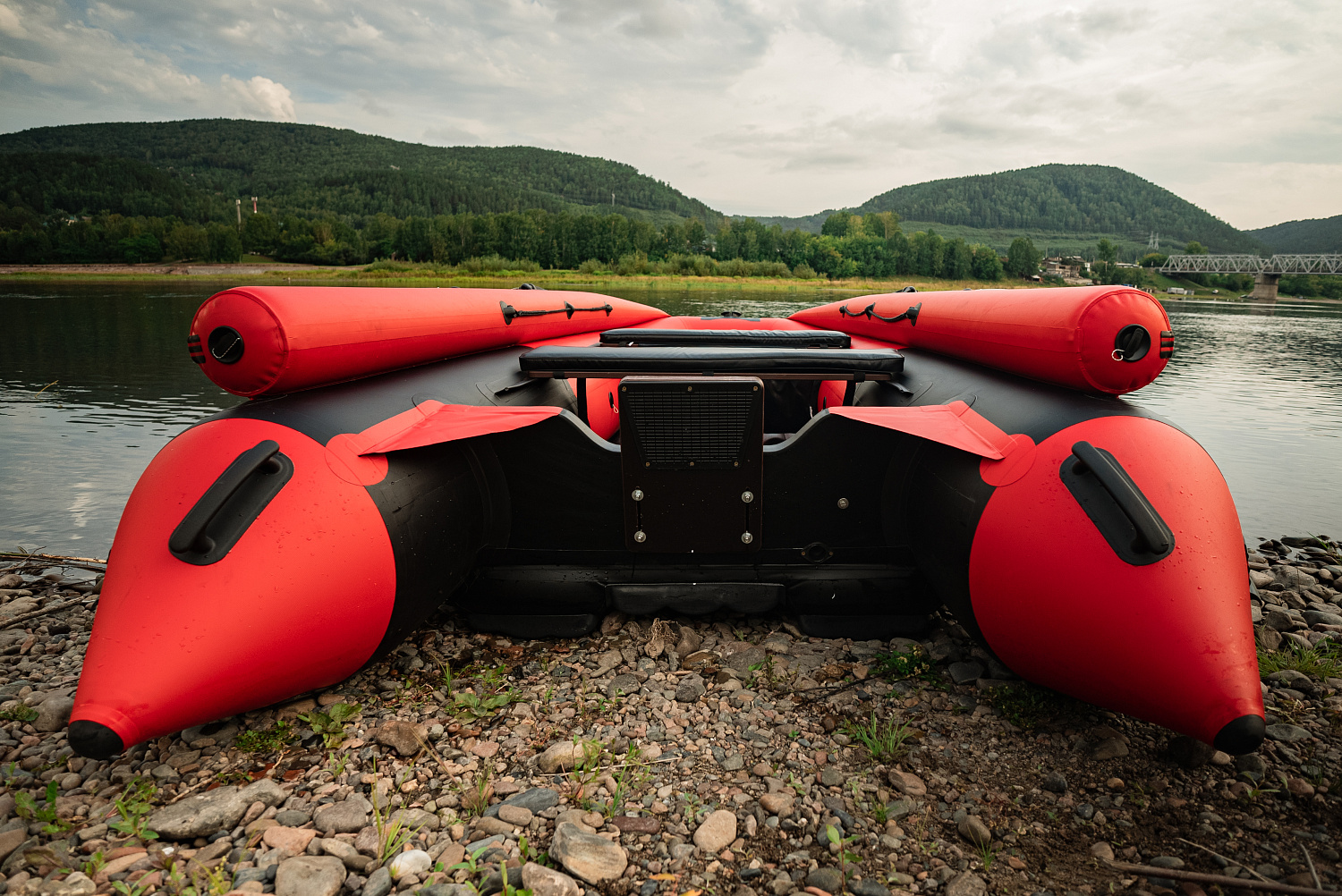 Лодка MISHIMO RIVER FJET PRO 430  под водомет в Златоусте