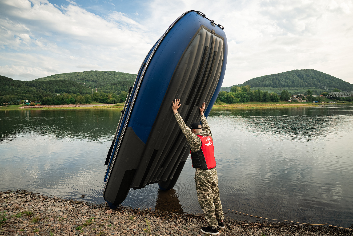 Лодка MISHIMO RIVER FJET PRO 430  под водомет в Златоусте