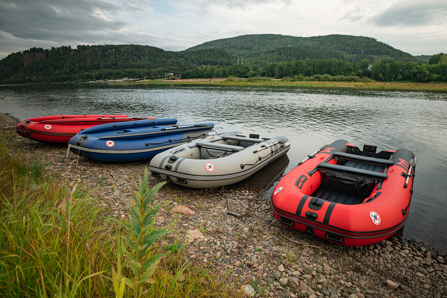 Лодка MISHIMO RIVER FJET PRO 430  под водомет в Златоусте